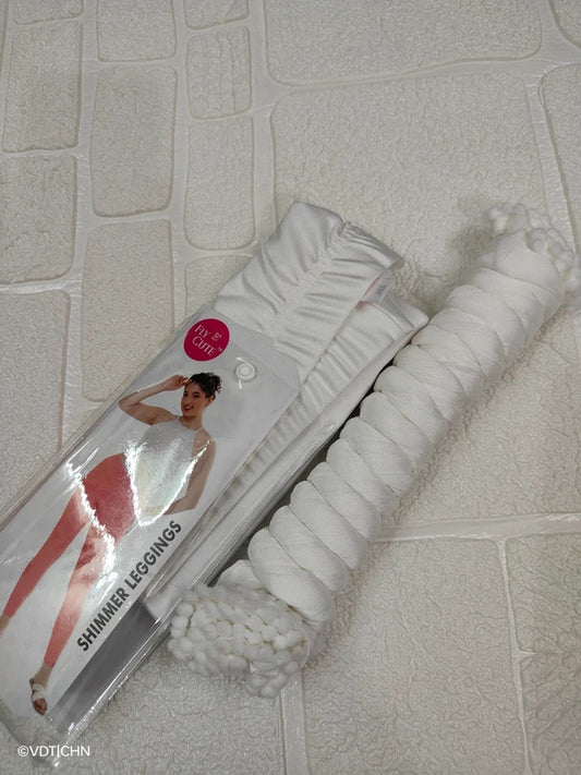 stylish white shimmer ankle-fit leggings with shimmer dupatta